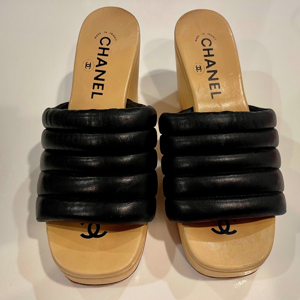 Authentic Chanel Quilted Comfortable Black Leather Sandals Wedges Platform Shoes